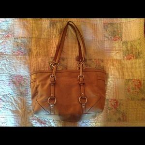 Coach lunch tote camel color
